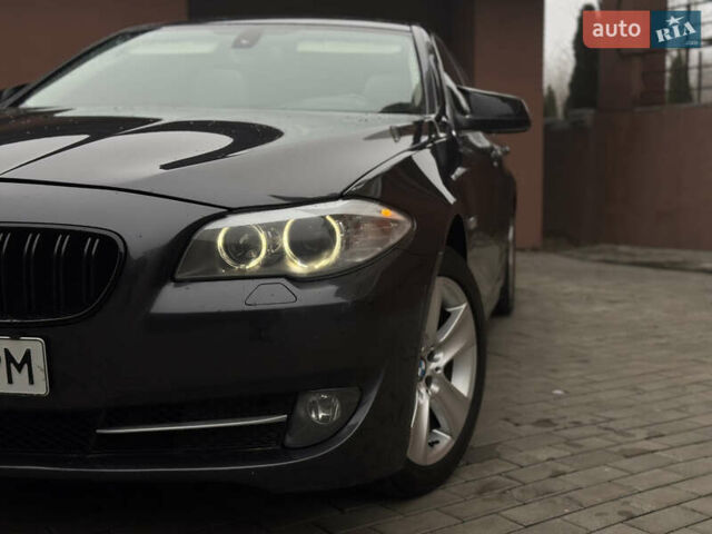 Чорний БМВ 5 Серія, об'ємом двигуна 3 л та пробігом 276 тис. км за 10550 $, фото 60 на Automoto.ua