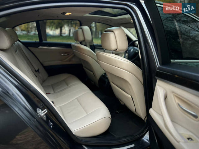 Черный БМВ 5 Серия, объемом двигателя 3 л и пробегом 276 тыс. км за 11000 $, фото 28 на Automoto.ua