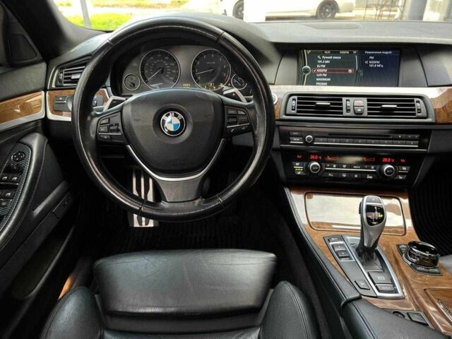 Чорний БМВ 5 Серія, об'ємом двигуна 3 л та пробігом 216 тис. км за 12500 $, фото 15 на Automoto.ua