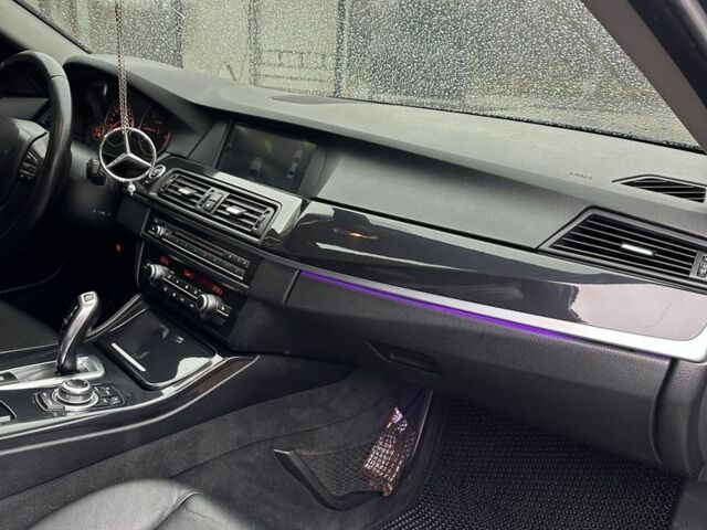 Чорний БМВ 5 Серія, об'ємом двигуна 2 л та пробігом 272 тис. км за 14900 $, фото 6 на Automoto.ua