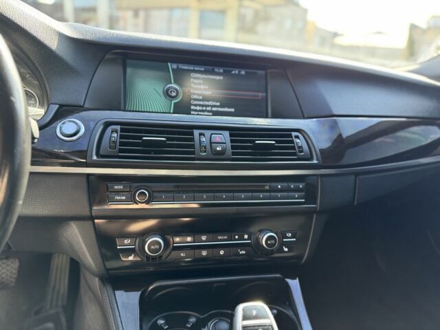 Черный БМВ 5 Серия, объемом двигателя 3 л и пробегом 161 тыс. км за 13000 $, фото 6 на Automoto.ua