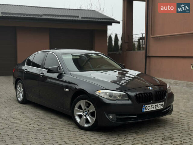 Чорний БМВ 5 Серія, об'ємом двигуна 3 л та пробігом 276 тис. км за 10550 $, фото 58 на Automoto.ua