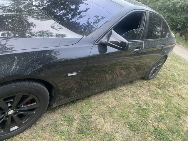 Черный БМВ 5 Серия, объемом двигателя 3 л и пробегом 241 тыс. км за 12999 $, фото 6 на Automoto.ua