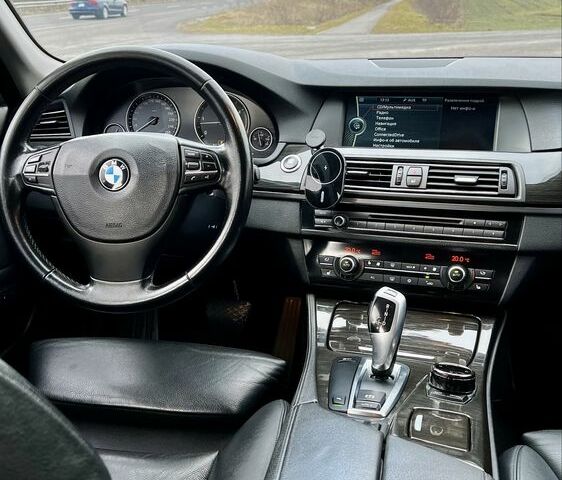 Чорний БМВ 5 Серія, об'ємом двигуна 3 л та пробігом 351 тис. км за 15700 $, фото 4 на Automoto.ua