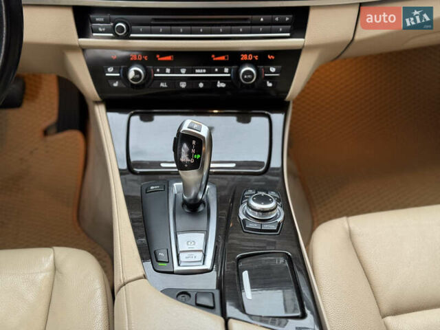 Чорний БМВ 5 Серія, об'ємом двигуна 3 л та пробігом 290 тис. км за 15900 $, фото 17 на Automoto.ua