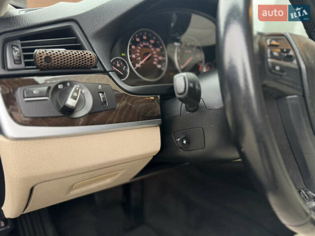 Чорний БМВ 5 Серія, об'ємом двигуна 3 л та пробігом 276 тис. км за 10550 $, фото 30 на Automoto.ua