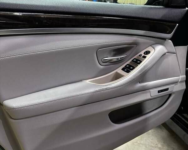 Черный БМВ 5 Серия, объемом двигателя 2.5 л и пробегом 158 тыс. км за 11300 $, фото 4 на Automoto.ua