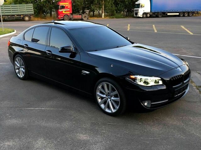 Чорний БМВ 5 Серія, об'ємом двигуна 30 л та пробігом 210 тис. км за 13100 $, фото 2 на Automoto.ua