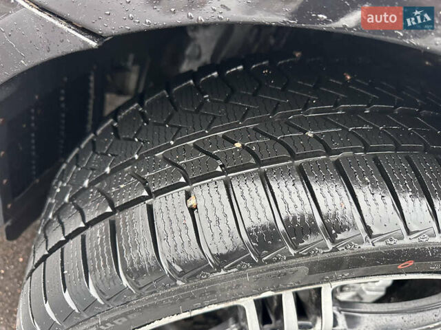 Черный БМВ 5 Серия, объемом двигателя 2 л и пробегом 279 тыс. км за 10500 $, фото 11 на Automoto.ua