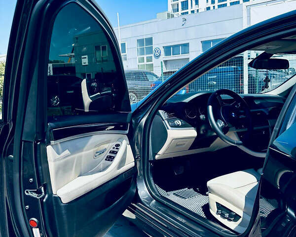 Черный БМВ 5 Серия, объемом двигателя 2.98 л и пробегом 170 тыс. км за 16000 $, фото 13 на Automoto.ua