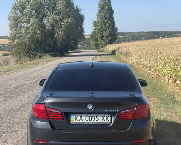 Чорний БМВ 5 Серія, об'ємом двигуна 2 л та пробігом 383 тис. км за 12700 $, фото 6 на Automoto.ua