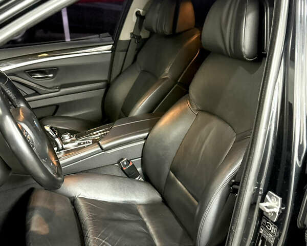 Черный БМВ 5 Серия, объемом двигателя 2.99 л и пробегом 255 тыс. км за 15700 $, фото 22 на Automoto.ua