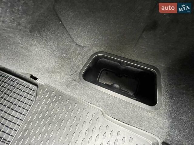 Чорний БМВ 5 Серія, об'ємом двигуна 3 л та пробігом 205 тис. км за 20300 $, фото 57 на Automoto.ua