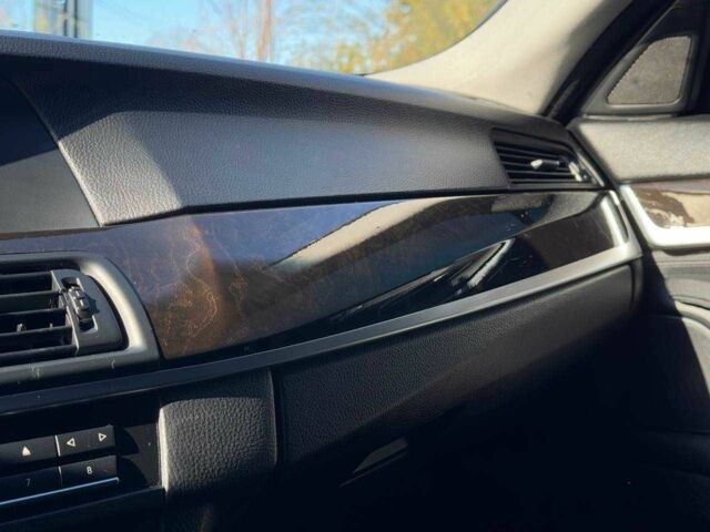 Черный БМВ 5 Серия, объемом двигателя 3 л и пробегом 271 тыс. км за 12500 $, фото 22 на Automoto.ua