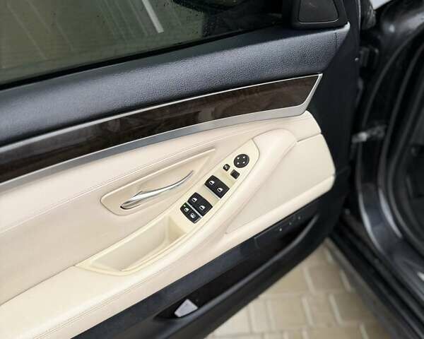 Черный БМВ 5 Серия, объемом двигателя 2.98 л и пробегом 240 тыс. км за 15300 $, фото 10 на Automoto.ua