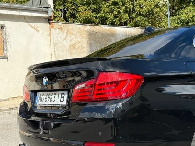 Чорний БМВ 5 Серія, об'ємом двигуна 2 л та пробігом 315 тис. км за 13000 $, фото 2 на Automoto.ua