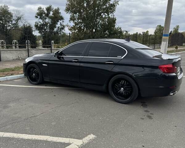 Черный БМВ 5 Серия, объемом двигателя 2.99 л и пробегом 237 тыс. км за 16000 $, фото 2 на Automoto.ua