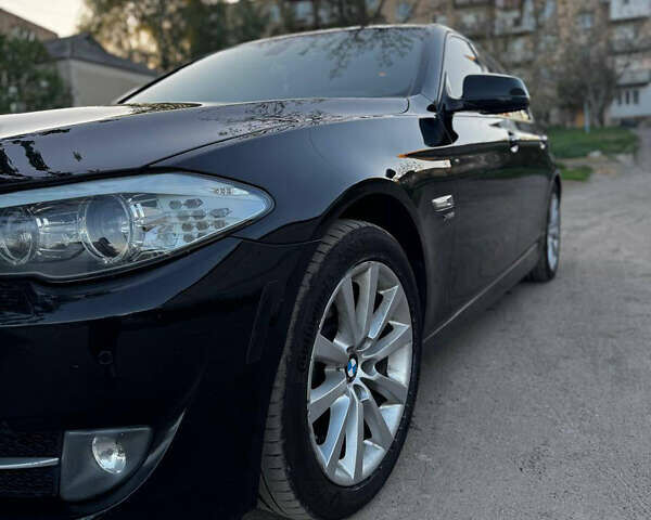 Чорний БМВ 5 Серія, об'ємом двигуна 2 л та пробігом 160 тис. км за 11250 $, фото 2 на Automoto.ua