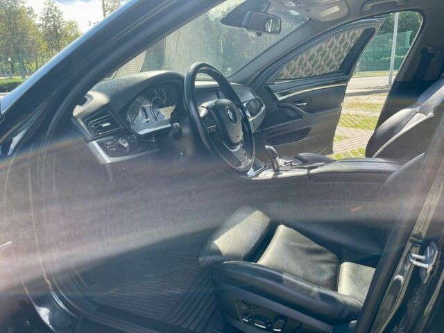 Чорний БМВ 5 Серія, об'ємом двигуна 3 л та пробігом 324 тис. км за 16700 $, фото 12 на Automoto.ua