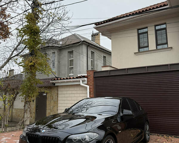 Черный БМВ 5 Серия, объемом двигателя 3 л и пробегом 217 тыс. км за 12300 $, фото 1 на Automoto.ua