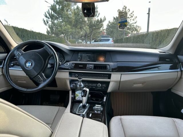 Черный БМВ 5 Серия, объемом двигателя 3 л и пробегом 162 тыс. км за 13500 $, фото 5 на Automoto.ua