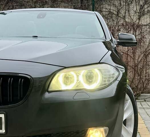 Чорний БМВ 5 Серія, об'ємом двигуна 2 л та пробігом 298 тис. км за 11800 $, фото 13 на Automoto.ua