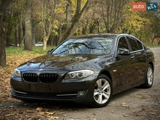 Чорний БМВ 5 Серія, об'ємом двигуна 3 л та пробігом 276 тис. км за 10999 $, фото 58 на Automoto.ua