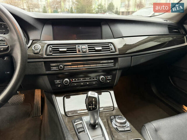 Чорний БМВ 5 Серія, об'ємом двигуна 2 л та пробігом 270 тис. км за 11300 $, фото 30 на Automoto.ua