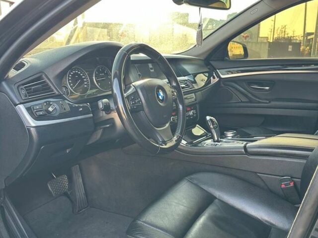 Чорний БМВ 5 Серія, об'ємом двигуна 2 л та пробігом 298 тис. км за 12999 $, фото 4 на Automoto.ua