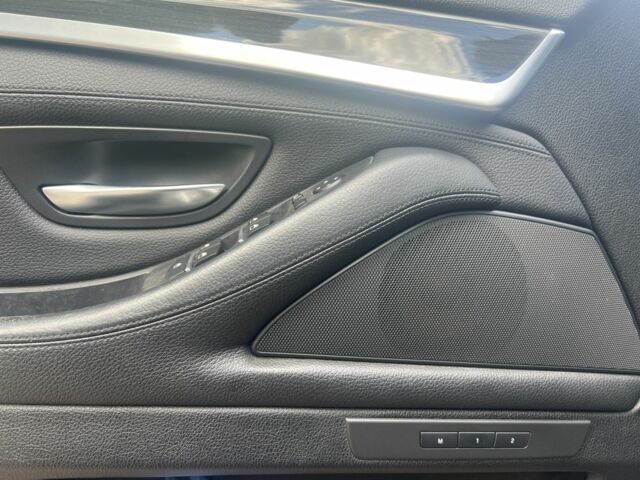 Чорний БМВ 5 Серія, об'ємом двигуна 2 л та пробігом 223 тис. км за 12700 $, фото 13 на Automoto.ua