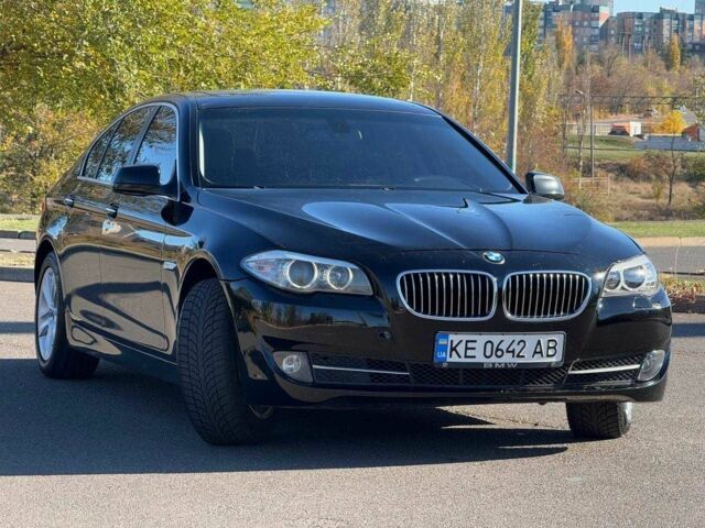 Черный БМВ 5 Серия, объемом двигателя 3 л и пробегом 271 тыс. км за 12500 $, фото 3 на Automoto.ua