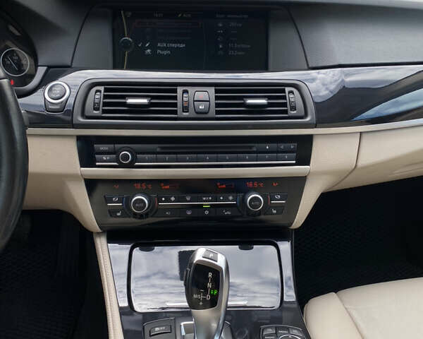 Чорний БМВ 5 Серія, об'ємом двигуна 3 л та пробігом 178 тис. км за 13800 $, фото 16 на Automoto.ua