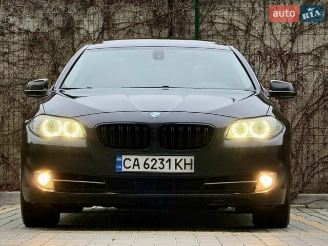 Чорний БМВ 5 Серія, об'ємом двигуна 2 л та пробігом 298 тис. км за 11800 $, фото 4 на Automoto.ua