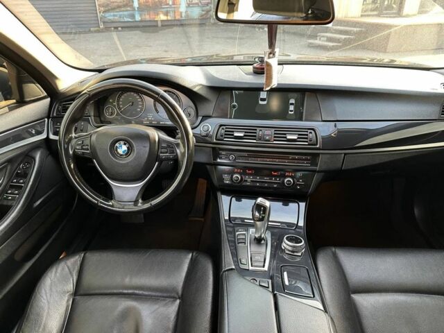 Чорний БМВ 5 Серія, об'ємом двигуна 2 л та пробігом 298 тис. км за 12999 $, фото 3 на Automoto.ua