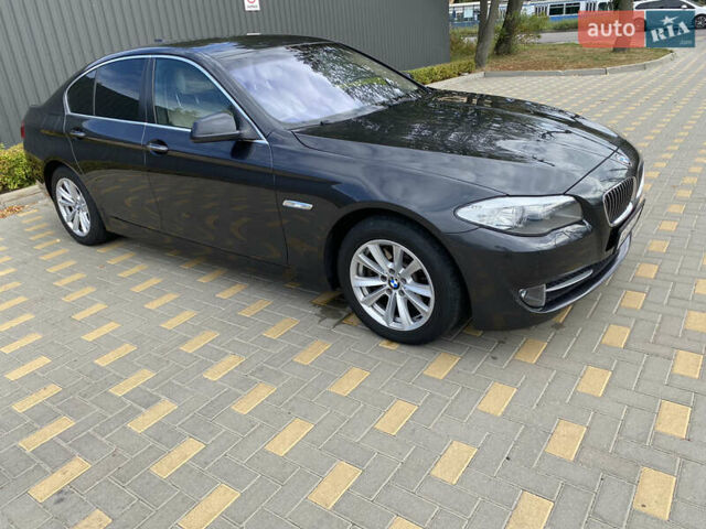 Чорний БМВ 5 Серія, об'ємом двигуна 3 л та пробігом 178 тис. км за 13800 $, фото 1 на Automoto.ua