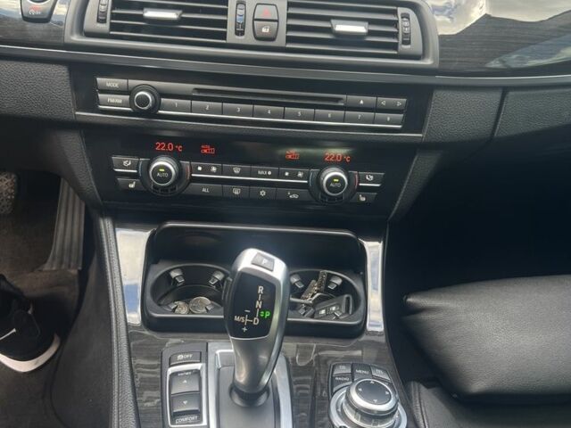 Чорний БМВ 5 Серія, об'ємом двигуна 2 л та пробігом 223 тис. км за 12700 $, фото 10 на Automoto.ua