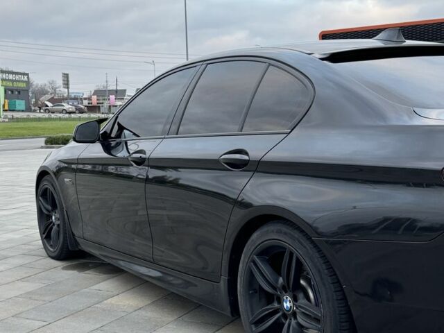 Черный БМВ 5 Серия, объемом двигателя 3 л и пробегом 326 тыс. км за 15500 $, фото 6 на Automoto.ua