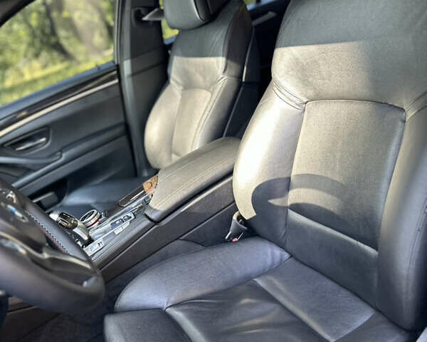 Чорний БМВ 5 Серія, об'ємом двигуна 2.98 л та пробігом 267 тис. км за 13900 $, фото 11 на Automoto.ua