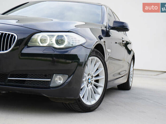 Черный БМВ 5 Серия, объемом двигателя 3 л и пробегом 215 тыс. км за 15850 $, фото 20 на Automoto.ua