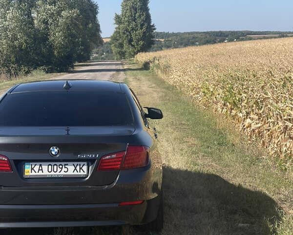 Чорний БМВ 5 Серія, об'ємом двигуна 2 л та пробігом 383 тис. км за 12700 $, фото 4 на Automoto.ua