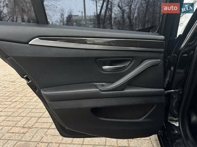 Черный БМВ 5 Серия, объемом двигателя 3 л и пробегом 215 тыс. км за 13400 $, фото 17 на Automoto.ua