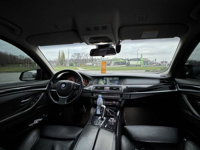 Черный БМВ 5 Серия, объемом двигателя 3 л и пробегом 326 тыс. км за 15500 $, фото 8 на Automoto.ua