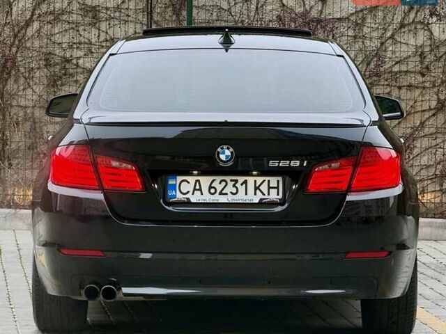 Чорний БМВ 5 Серія, об'ємом двигуна 2 л та пробігом 298 тис. км за 11800 $, фото 26 на Automoto.ua