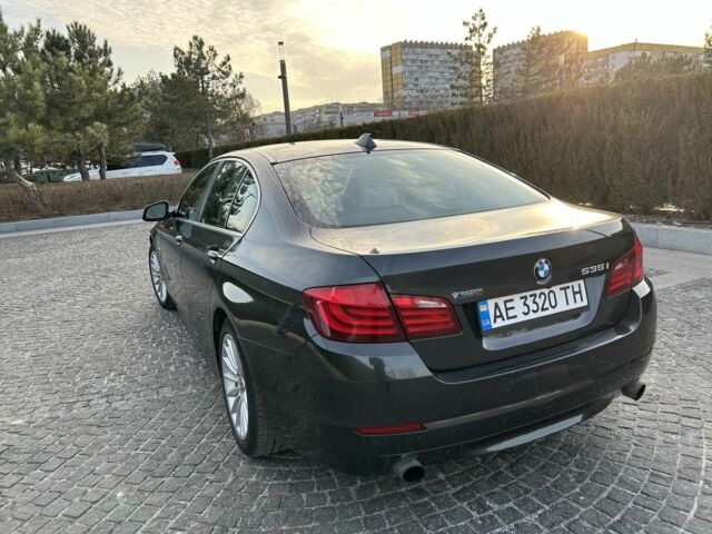Черный БМВ 5 Серия, объемом двигателя 3 л и пробегом 162 тыс. км за 13500 $, фото 4 на Automoto.ua