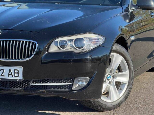 Черный БМВ 5 Серия, объемом двигателя 3 л и пробегом 271 тыс. км за 12500 $, фото 4 на Automoto.ua