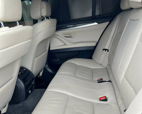 Черный БМВ 5 Серия, объемом двигателя 2.99 л и пробегом 392 тыс. км за 16000 $, фото 15 на Automoto.ua