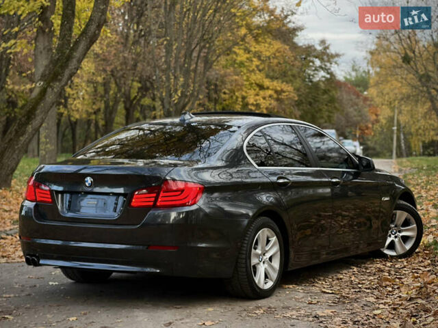 Чорний БМВ 5 Серія, об'ємом двигуна 3 л та пробігом 276 тис. км за 10999 $, фото 6 на Automoto.ua