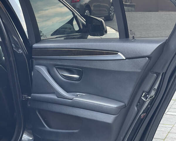 Черный БМВ 5 Серия, объемом двигателя 2.98 л и пробегом 250 тыс. км за 13400 $, фото 35 на Automoto.ua