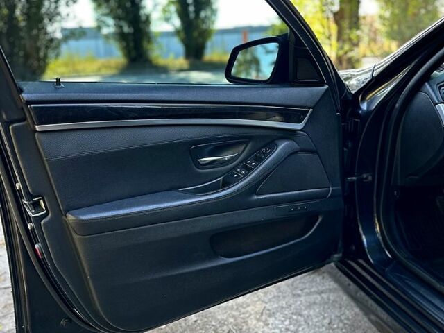 Чорний БМВ 5 Серія, об'ємом двигуна 3 л та пробігом 267 тис. км за 13999 $, фото 8 на Automoto.ua
