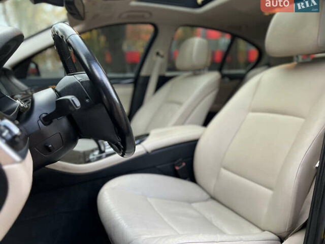 Чорний БМВ 5 Серія, об'ємом двигуна 3 л та пробігом 276 тис. км за 10999 $, фото 13 на Automoto.ua